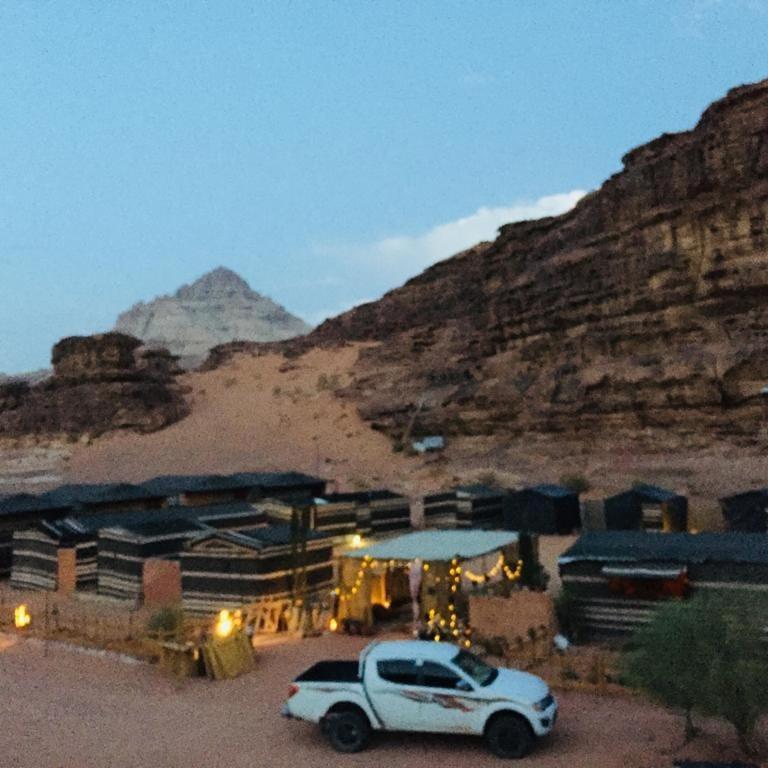 Martian Camp ワディ ・ラム エクステリア 写真